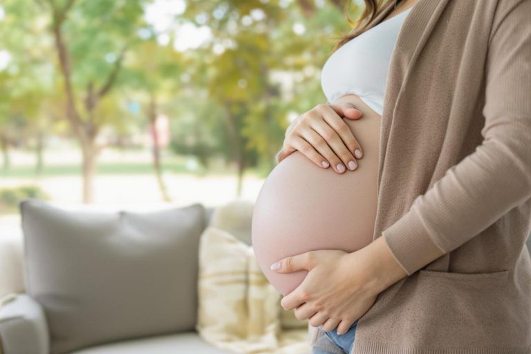 j'ai recu un coup dans le ventre enceinte : que faire ?