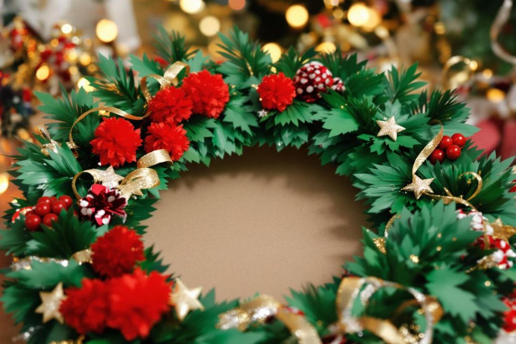 Kit De Décoration De Noël DIY - 84 Pièces (Pommes De Pin, Baies, Branches) Pour Couronne, Arbre, Guirlande - Décoration De Table - 8
